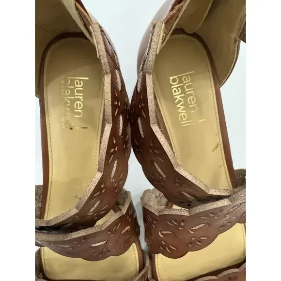 Lauren Blackwell Women’s Sandals Size 7 1/2 Tan Faux Leather Straps Back Zipper - Picture 7 of 8